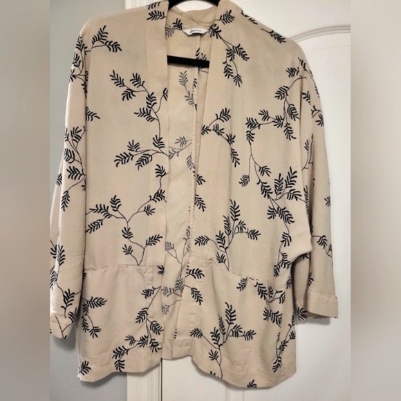 XL Kimono - Picture 7 of 7